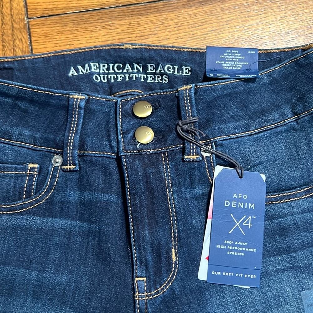 American Eagle Artist Crop